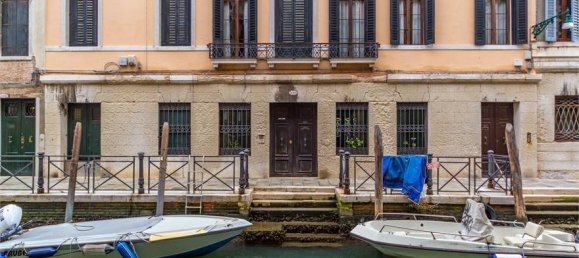 5 rooms Hotel in Venice, Italy No. 61588 31