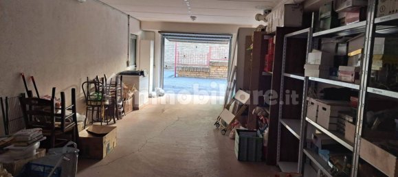  مرآب في Viterbo, Italy 36متر مربع رقم 267080 4