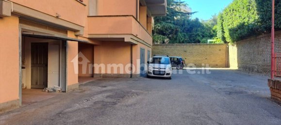  مرآب في Viterbo, Italy 36متر مربع رقم 267080 2