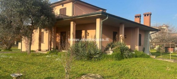3 bedrooms Villa in Lurano, Italy No. 6753 6