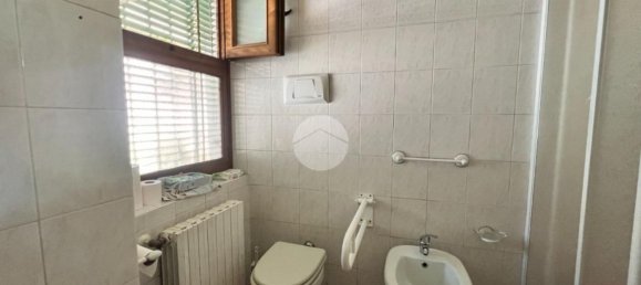 4 rooms Apartment in Brescia, Italy No. 286152 13