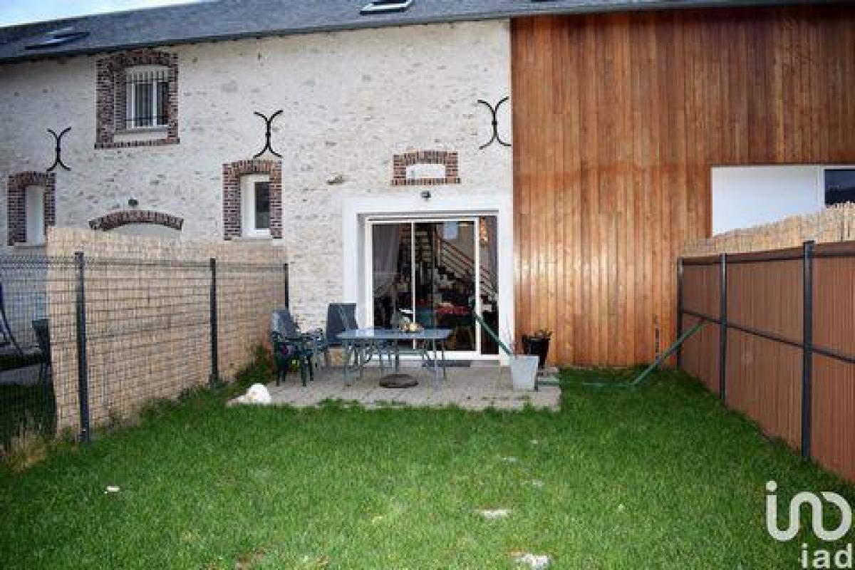 3 bedrooms House in Auneau, France No. 7843