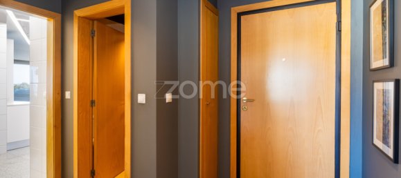 Apartamento de 3 dormitorios en Porto, Portugal No. 277151 3