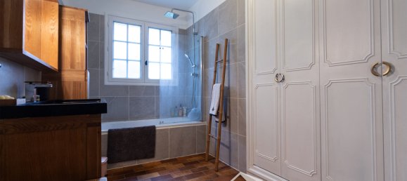 5 bedrooms House in Vaux-sur-Seine, France No. 135013 25