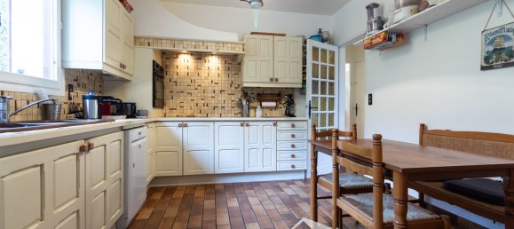 5 bedrooms House in Vaux-sur-Seine, France No. 135013 10