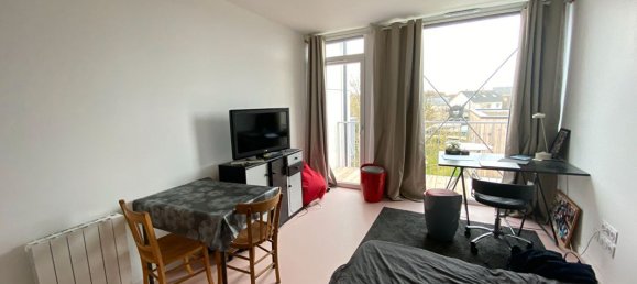 Studio à Bourges, France No. 73534 3