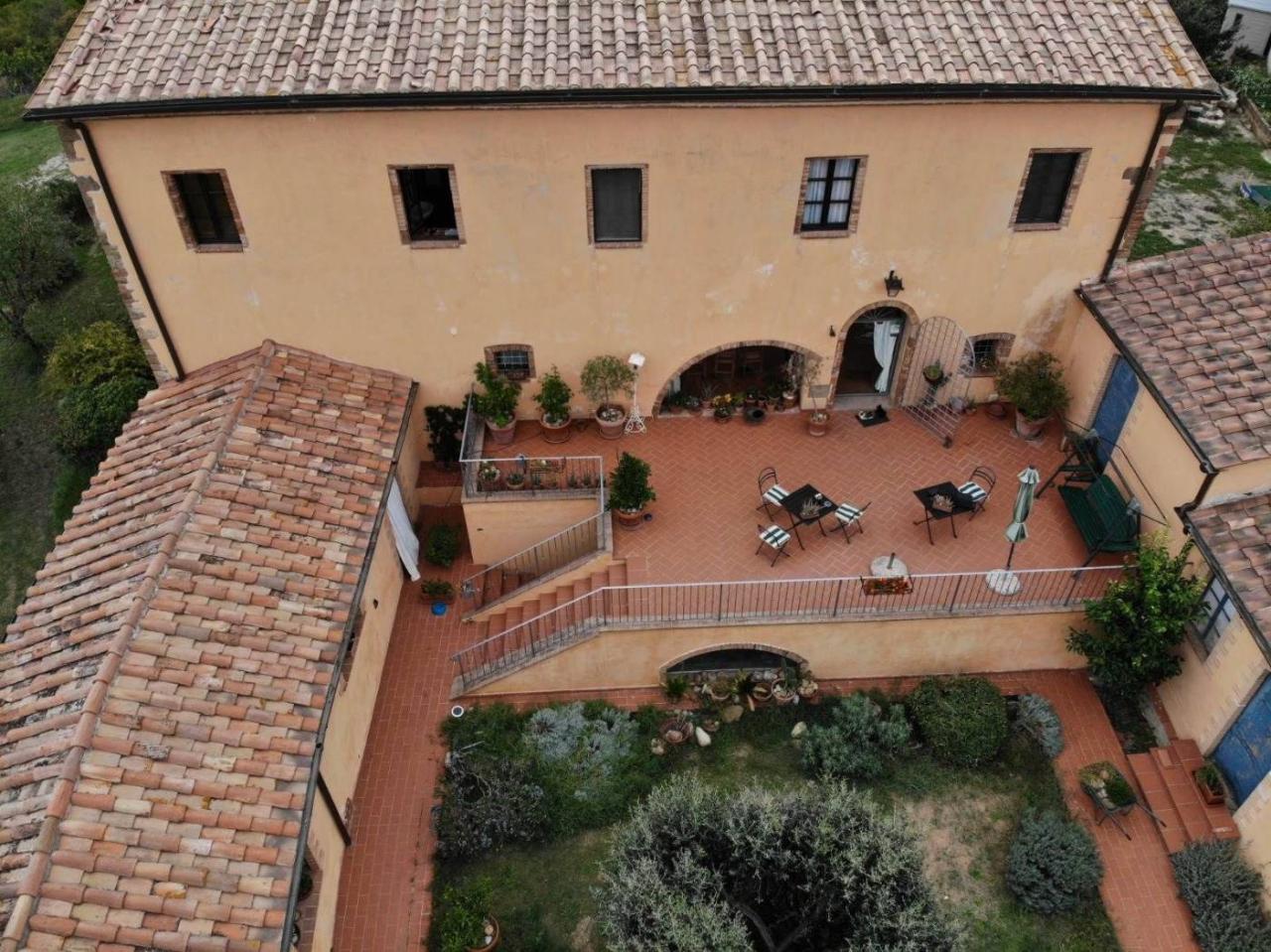 15 rooms House in Campagnatico, Italy No. 25990