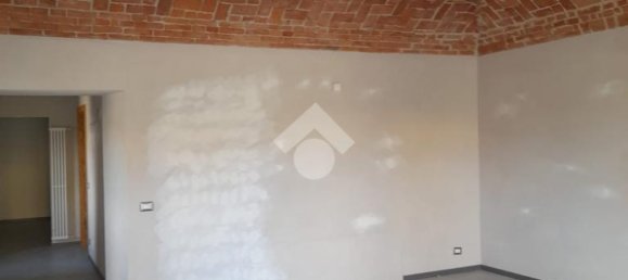 2 rooms Commercial property in Alba, Italy No. 61902 6