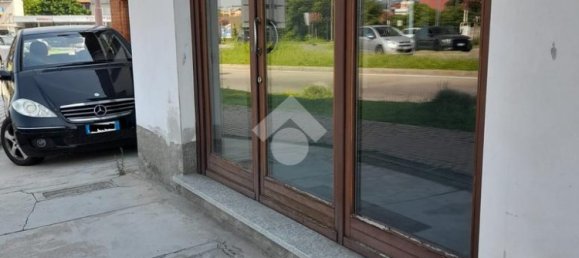 2 rooms Commercial property in Alba, Italy No. 61902 9