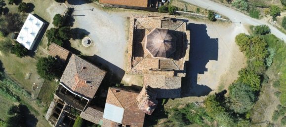 10 bedrooms House in Panicale, Italy No. 370792 4