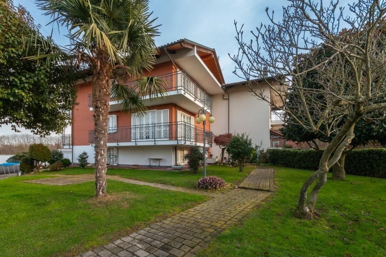 7 rooms Villa in San Benigno Canavese, Italy No. 260681