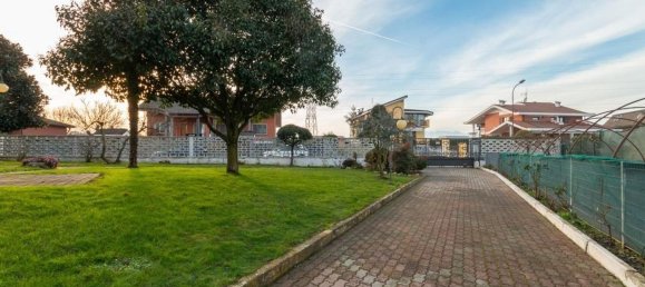 7 rooms Villa in San Benigno Canavese, Italy No. 260681 8
