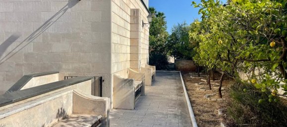 11 Schlafzimmer Villa in Noicattaro, Italy, Nr. 336731 23