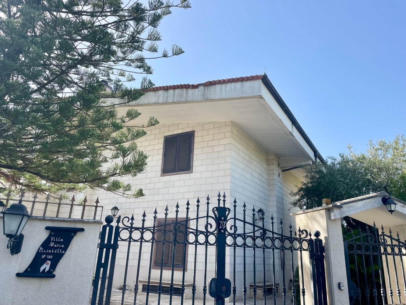 11 Schlafzimmer Villa in Noicattaro, Italy, Nr. 336731