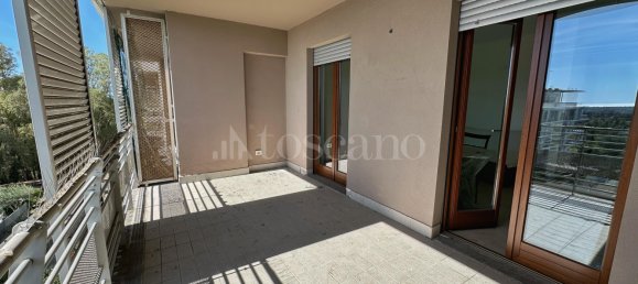 Квартира с 2 комнатами в Фьюмичино, Италия № 331972 12