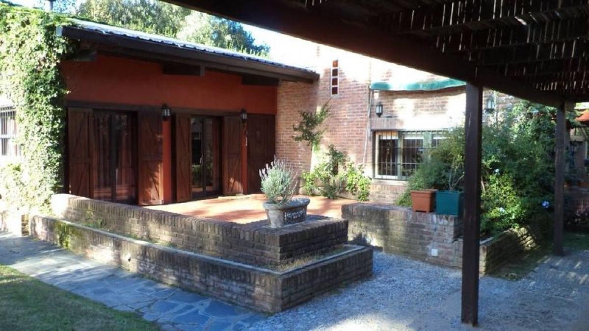 4 غرف نوم منزل في Mar del Plata, Argentina رقم 94748