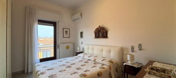 2 rooms Apartment in San Martino in Strada, Italy No. 26772 17