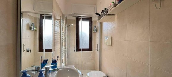 2 rooms Apartment in San Martino in Strada, Italy No. 26772 25