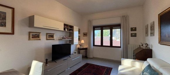 2 rooms Apartment in San Martino in Strada, Italy No. 26772 9