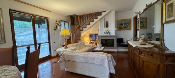 4-Zimmer Doppelhaus in Clusone, Italy, Nr. 287625 3