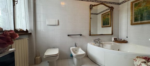4-Zimmer Doppelhaus in Clusone, Italy, Nr. 287625 17