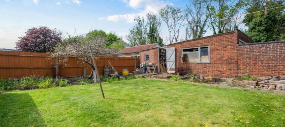 3 bedrooms Bungalow in Hounslow, United Kingdom No. 12353 20