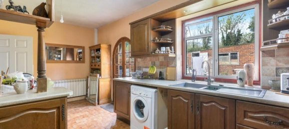 3 bedrooms Bungalow in Hounslow, United Kingdom No. 12353 7