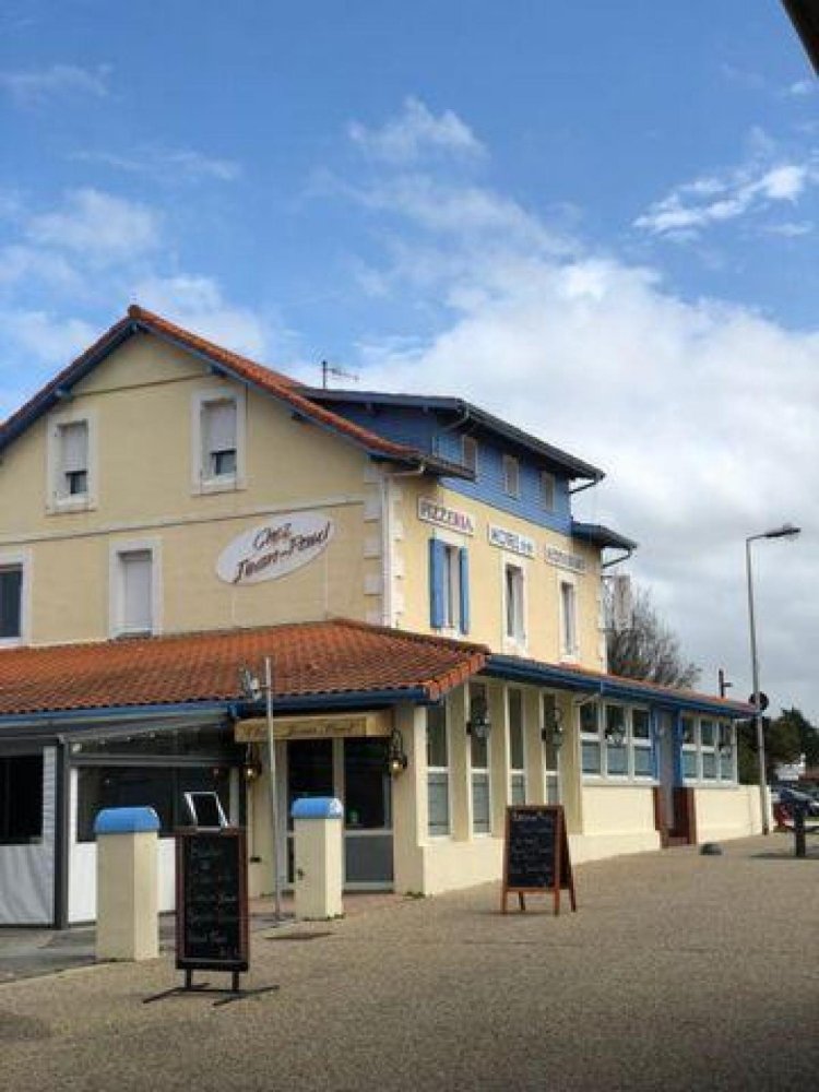 800m² Office in Mimizan, France No. 18434