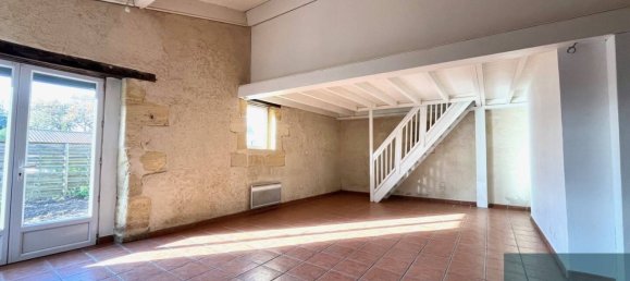 Casa de 3 dormitorios en Latresne, France No. 109648 2