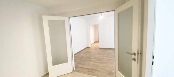 4 rooms Apartment in Penzing, Austria No. 141033 3