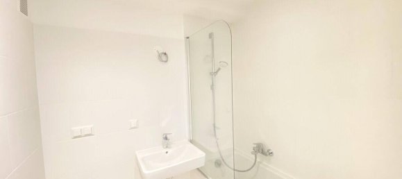 4 rooms Apartment in Penzing, Austria No. 141033 5