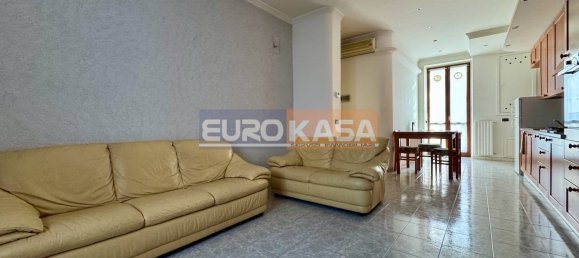 Квартира с 2 спальнями в Стеццано, Италия № 337996 4