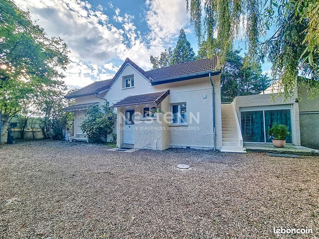 5 Schlafzimmer Haus in Gouvieux, France, Nr. 62350