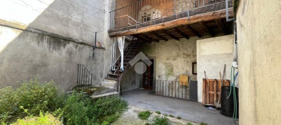 Дом с 4 комнатами в Палаццоло суль Ольо, Италия № 2074 2