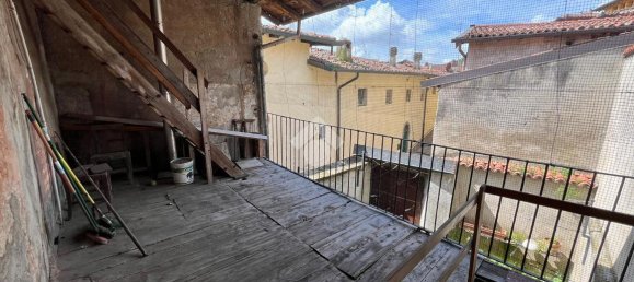 Дом с 4 комнатами в Палаццоло суль Ольо, Италия № 2074 17