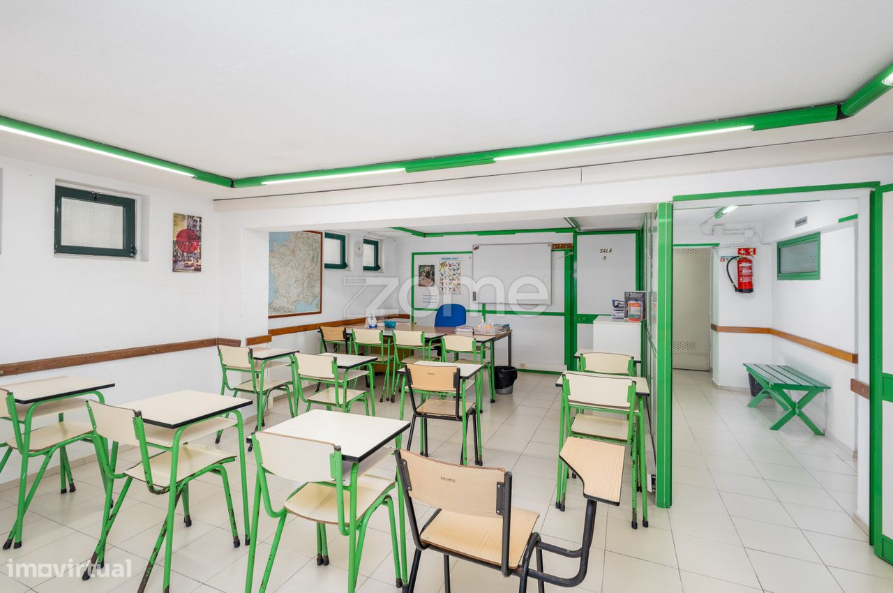 Коммерческая недвижимость 162м² в Кашкайш, Португалия № 353665