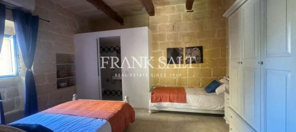 Granja de 8 dormitorios en Gharb, Malta No. 5991 19