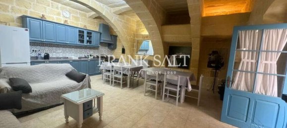 Granja de 8 dormitorios en Gharb, Malta No. 5991 22