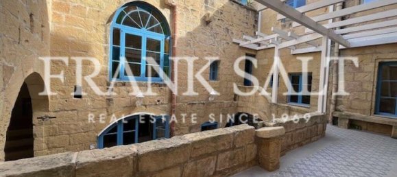 Granja de 8 dormitorios en Gharb, Malta No. 5991 17