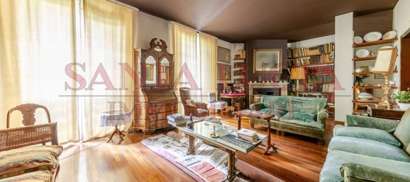 4 bedrooms Apartment in Milan, Italy No. 362664 6