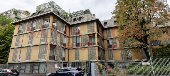 4 bedrooms Apartment in Milan, Italy No. 362664 20