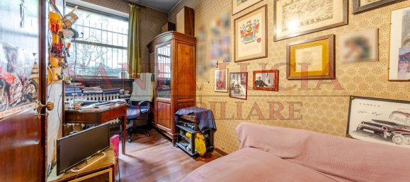 4 bedrooms Apartment in Milan, Italy No. 362664 17