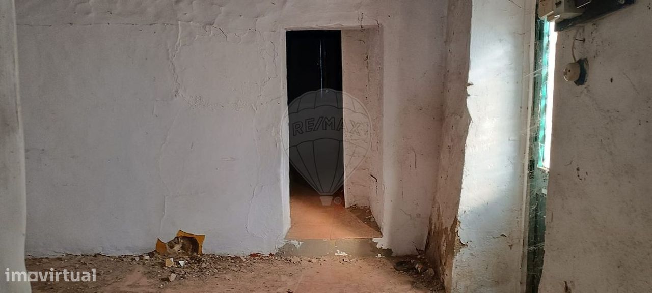 Casa de 2 dormitorios en Cuba, Portugal No. 39220