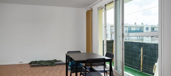 Apartamento de 2 dormitorios en Villers-Cotterets, France No. 91075 2