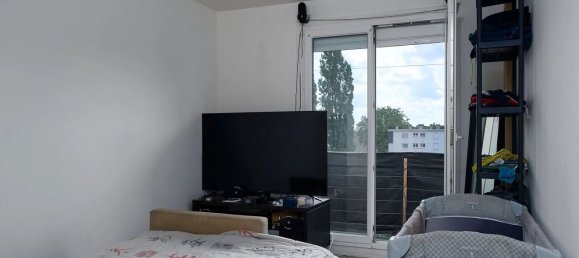 Apartamento de 2 dormitorios en Villers-Cotterets, France No. 91075 5