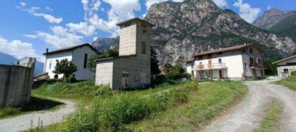 Склад 5700м² в Новате Медзола, Италия № 291488 5