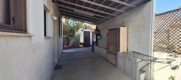 Villa de 5 dormitorios en Larnaca, Cyprus No. 20120 9