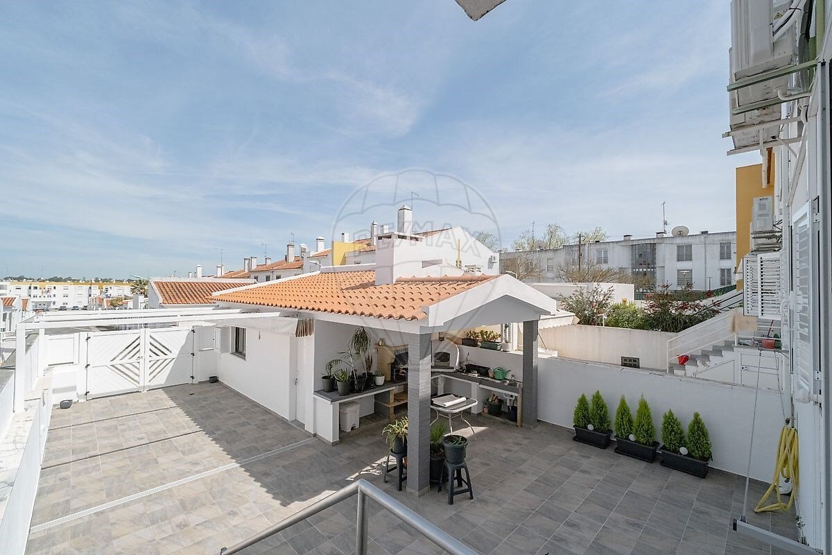 5 bedrooms Villa in Evora, Portugal No. 208995