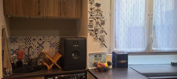 1 bedroom Apartment in Villejuif, France No. 328996 2