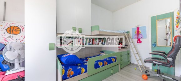 3 Schlafzimmer Wohnung in Rome, Italy, Nr. 341801 11